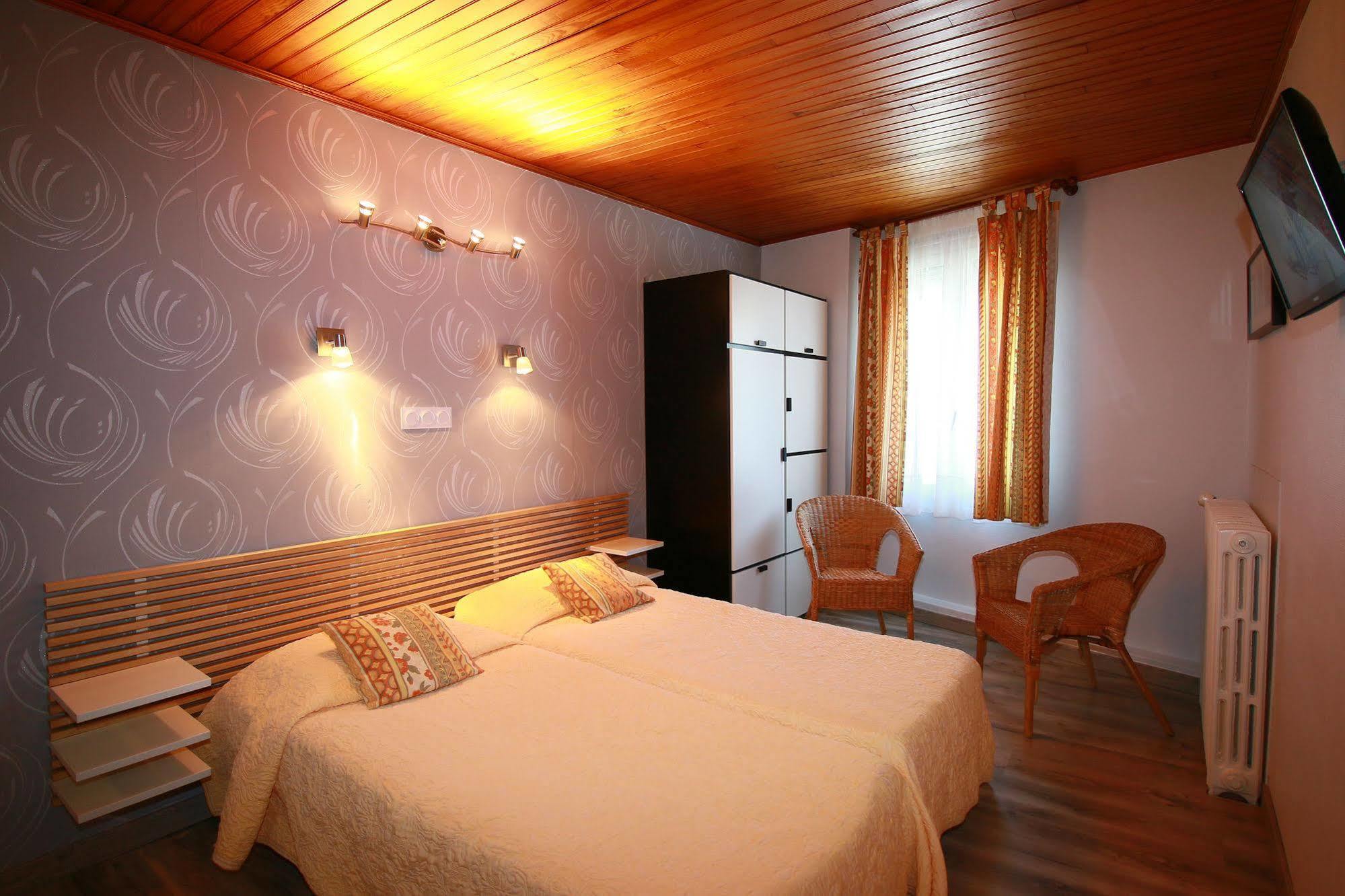 Hotel Panoramic Bagnères-de-Luchon Exteriör bild