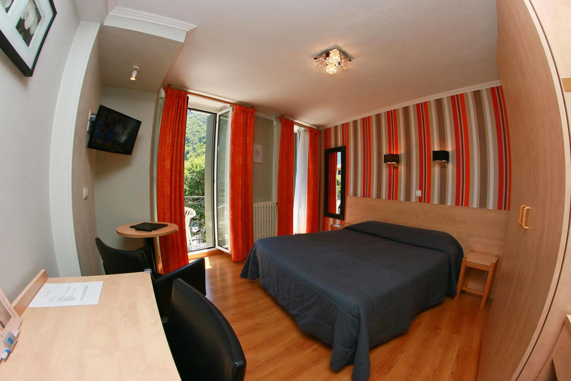 Hotel Panoramic Bagnères-de-Luchon Exteriör bild