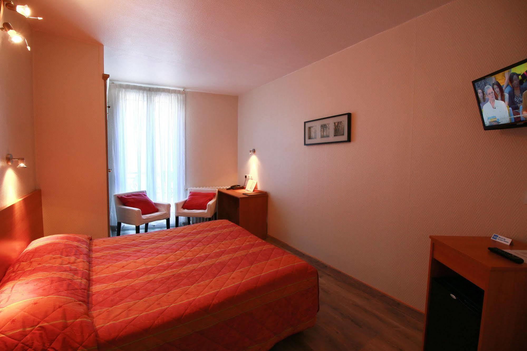 Hotel Panoramic Bagnères-de-Luchon Exteriör bild