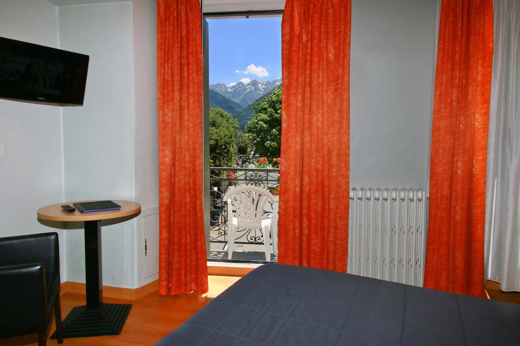 Hotel Panoramic Bagnères-de-Luchon Exteriör bild
